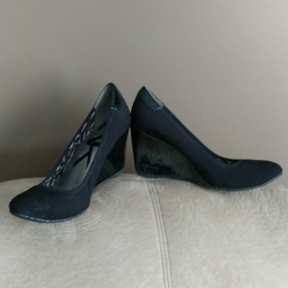 anne klein wedge shoes